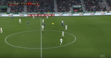 都体：邓弗里斯可能继续缺席与马竞比赛；泽林斯基已参加合练